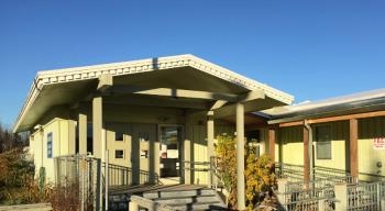Aquarian School Exterior image