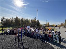 Image of Polaris students and their advisory banners