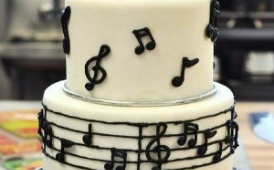  cake with musical notes